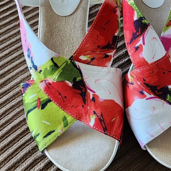 Aerosole Shoes - Picture 7 of 7